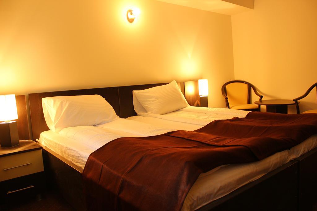 Hotel Domogled Herkulesfürdő Szoba fotó