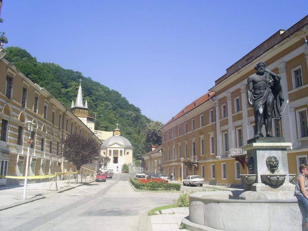Hotel Domogled Herkulesfürdő Kültér fotó