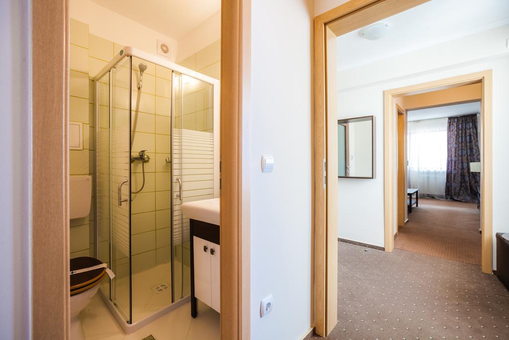 Hotel Domogled Herkulesfürdő Kültér fotó