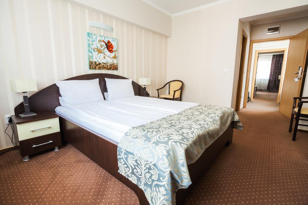 Hotel Domogled Herkulesfürdő Kültér fotó